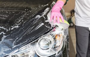 Samochody elektryczne a tradycyjne pojazdy: Porównanie osiągów, kosztów i użytkowania